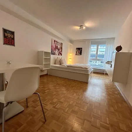 Elisa 6 Apartment